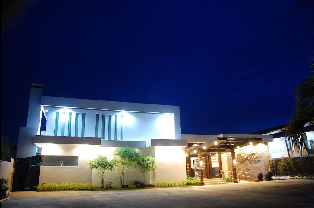 One Manalo Place Puerto Princesa Exterior photo